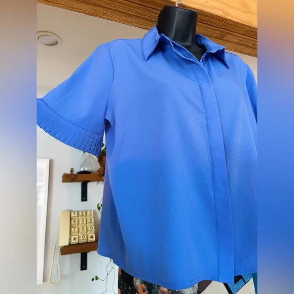 French Connection Blue Short-Sleeve Shirt – Like New, Size Small - Picture 3 of 8